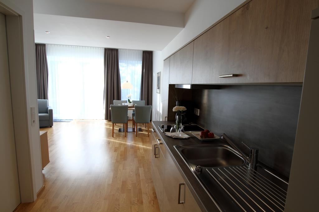אוברלינגן Hotel Seepark Garni מראה חיצוני תמונה