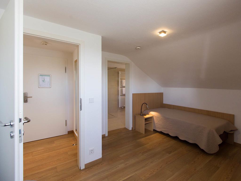 אוברלינגן Hotel Seepark Garni מראה חיצוני תמונה
