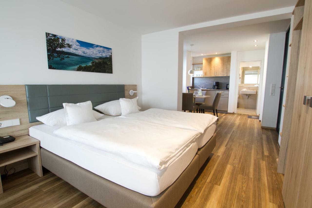 אוברלינגן Hotel Seepark Garni מראה חיצוני תמונה