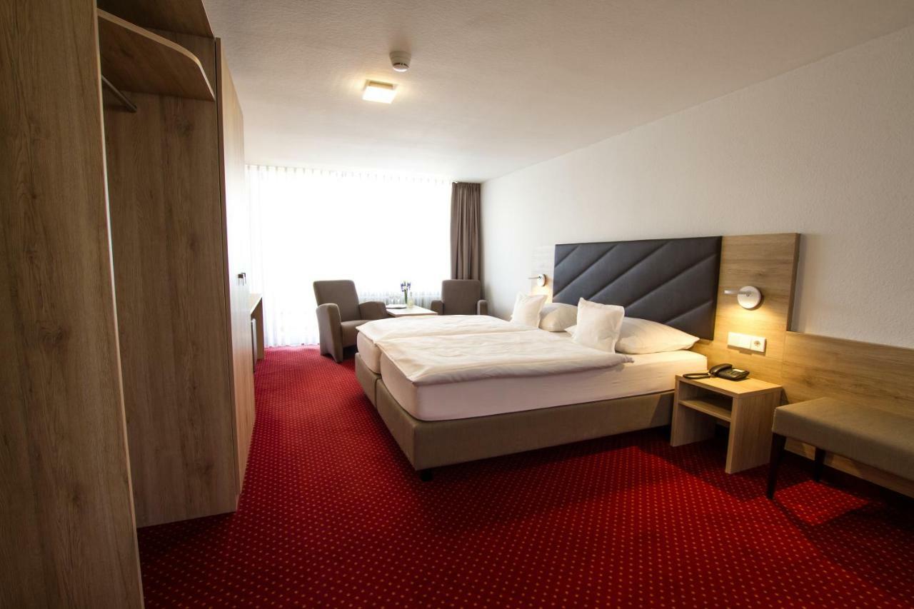 אוברלינגן Hotel Seepark Garni מראה חיצוני תמונה