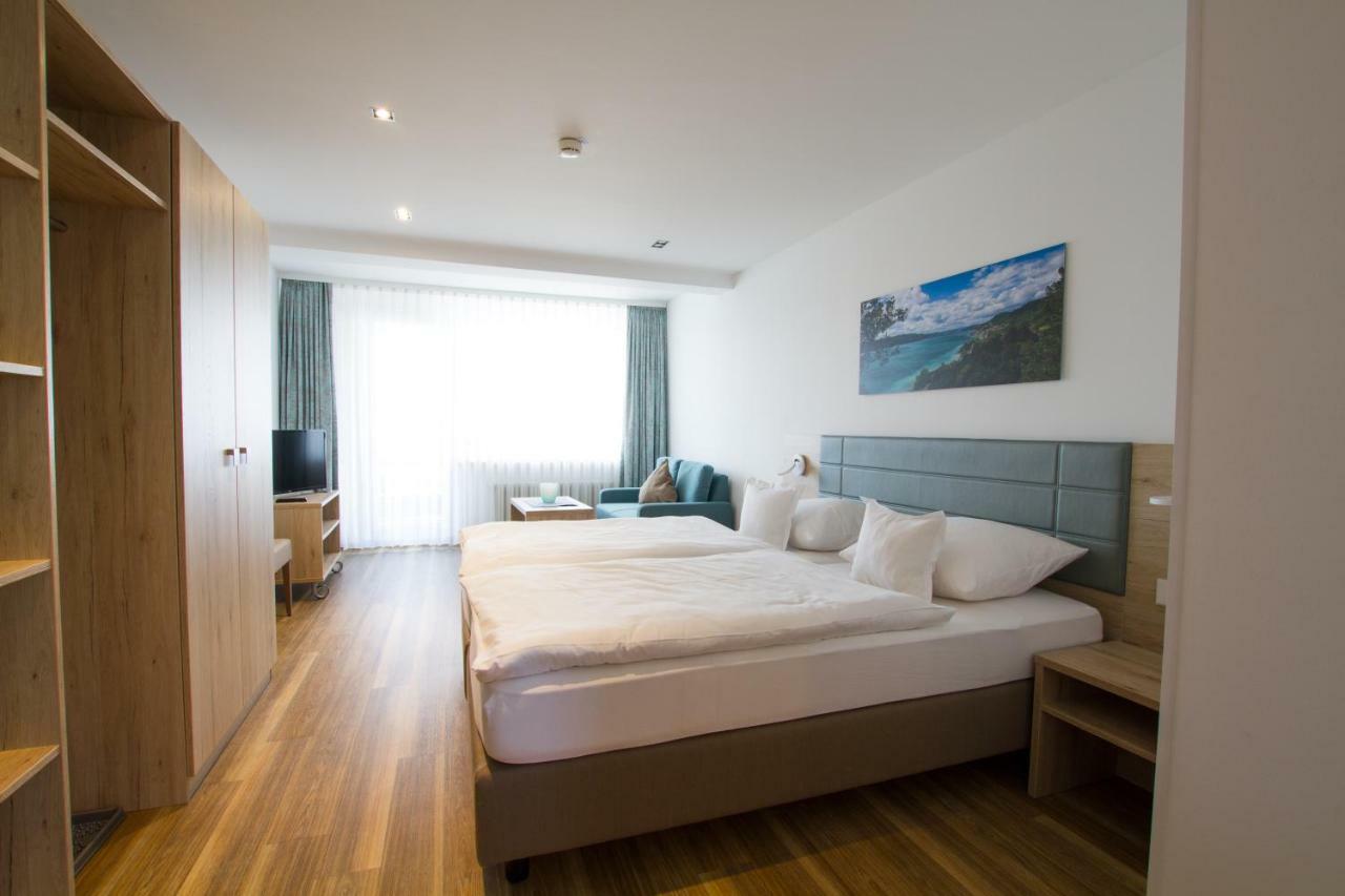 אוברלינגן Hotel Seepark Garni מראה חיצוני תמונה