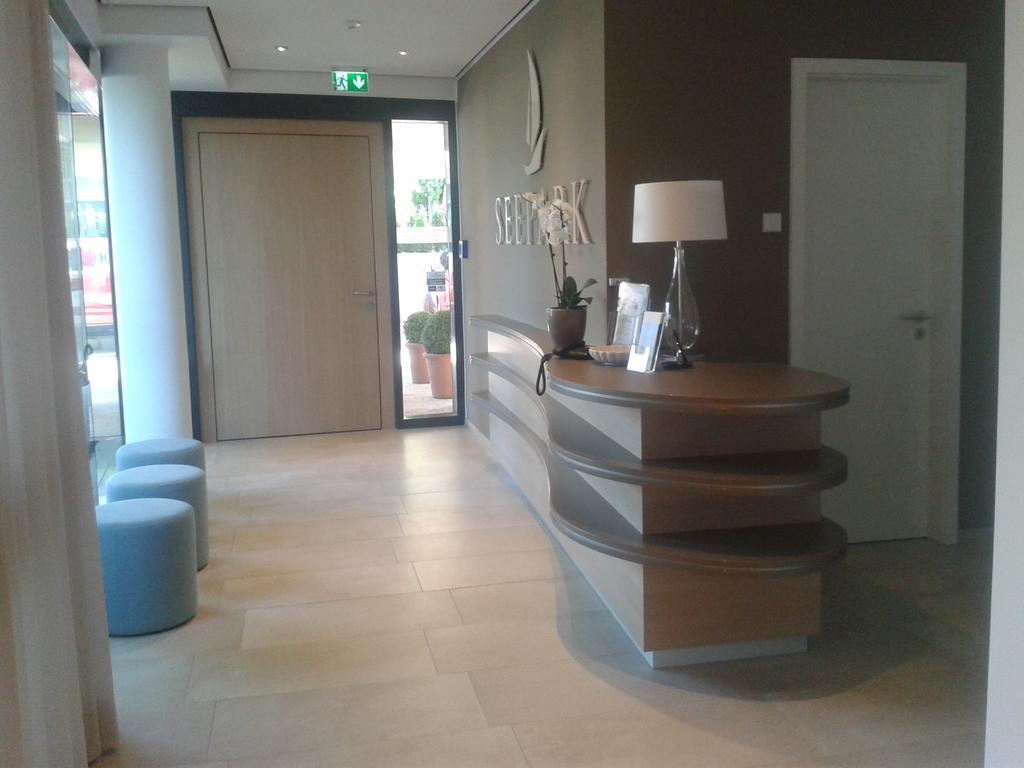 אוברלינגן Hotel Seepark Garni מראה חיצוני תמונה