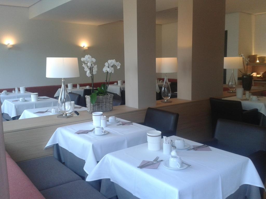 אוברלינגן Hotel Seepark Garni מראה חיצוני תמונה